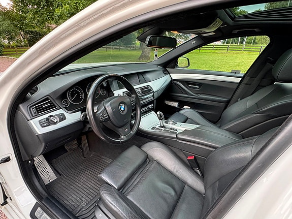 BMW 525d 6 of 8