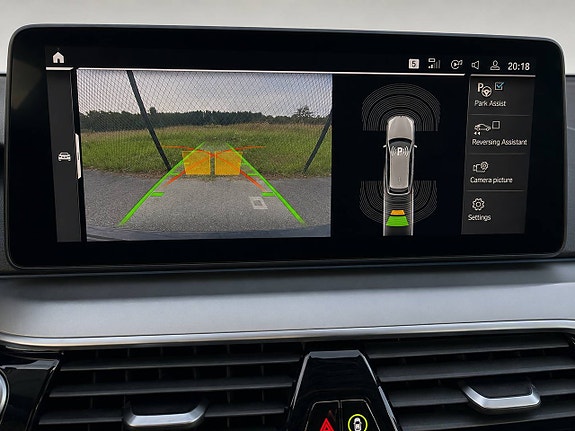 BMW 530e 10 of 11