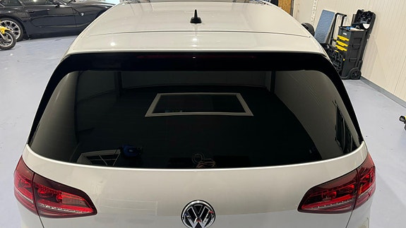 Volkswagen Golf VII 4 of 16