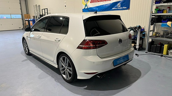 Volkswagen Golf VII 2 of 16