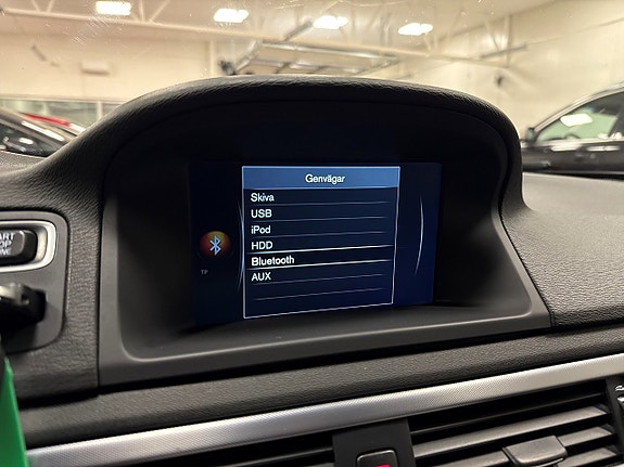 Volvo V70 11 of 20