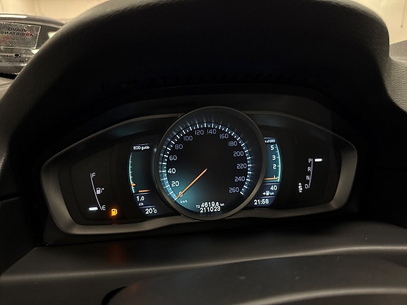 Volvo V70 13 of 20