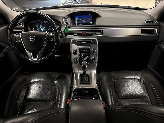 Volvo V70 6 of 20