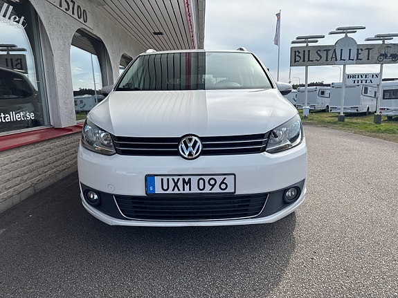 Volkswagen Touran 11 of 17