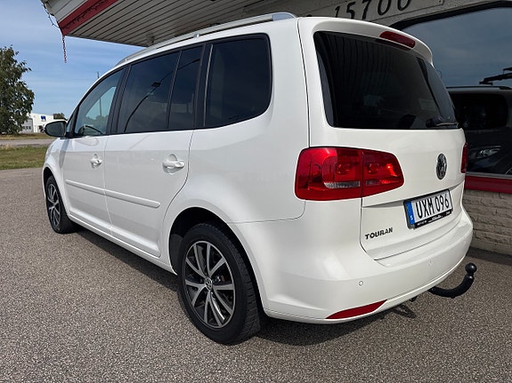 Volkswagen Touran 3 of 17