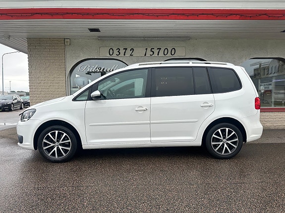 Volkswagen Touran 2 of 13
