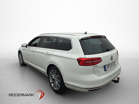 Volkswagen Passat 5 of 30