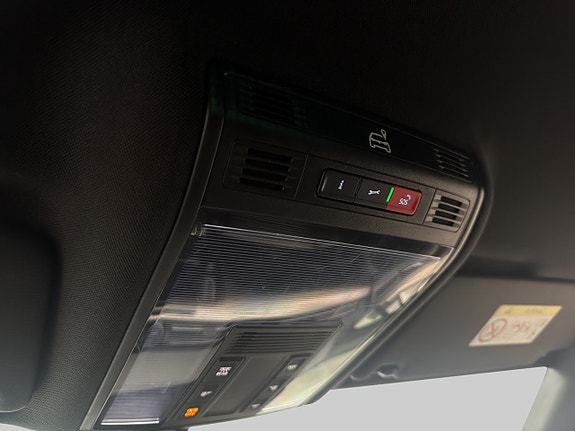 Volkswagen Passat 26 of 30