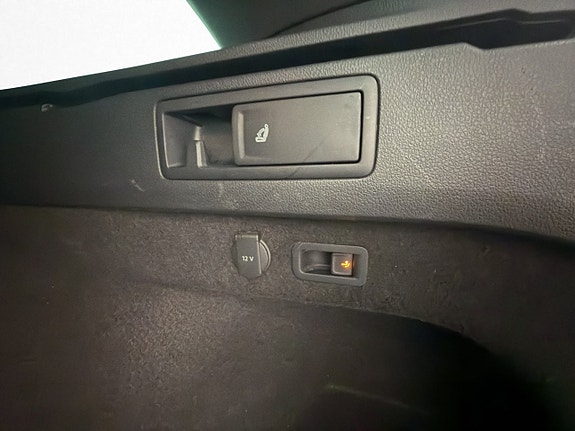 Volkswagen Passat 27 of 30