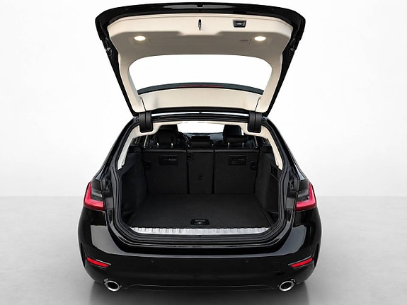 BMW 330e 6 of 13