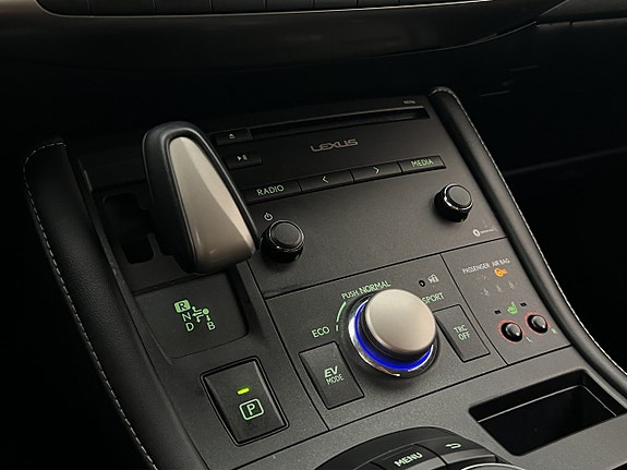 Lexus CT200h 23 of 26
