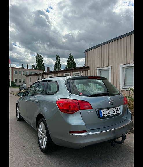 Opel Astra 3 of 8