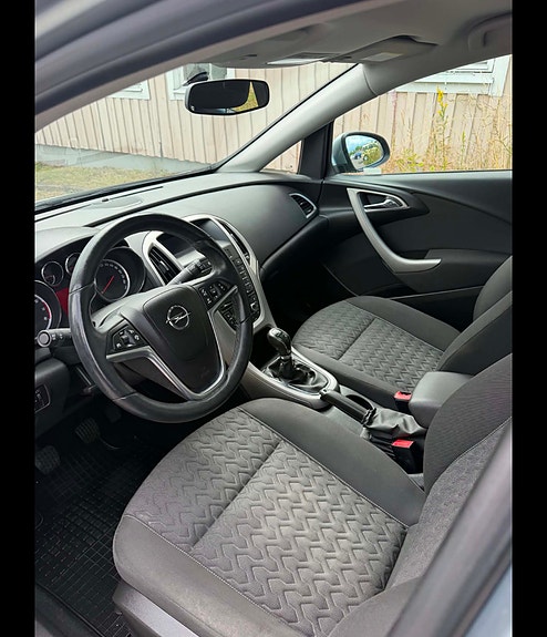 Opel Astra 5 of 8