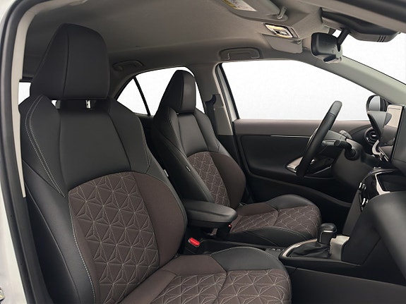 Toyota Yaris Cross 11 of 30