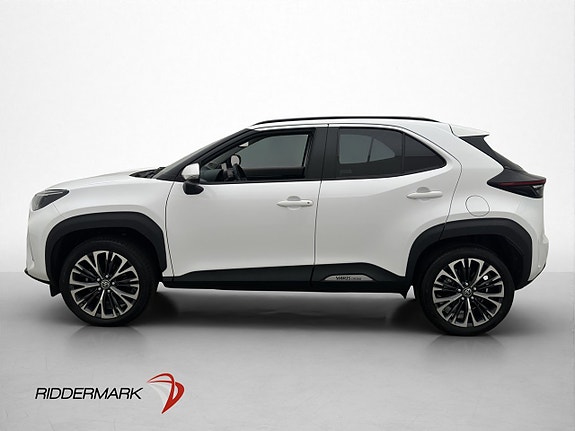 Toyota Yaris Cross 4 of 30