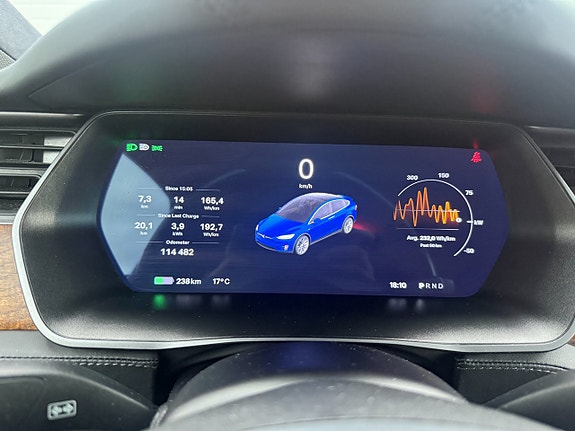 Tesla Model X 9 of 14