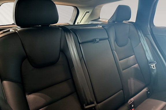 Volvo V60 11 of 29
