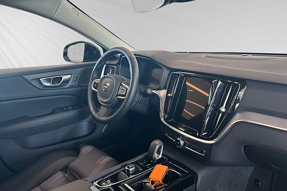 Volvo V60 10 of 29