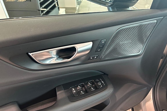Volvo V60 18 of 29