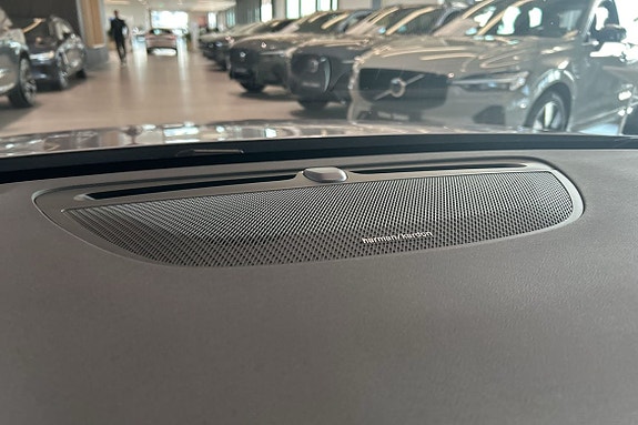 Volvo V60 23 of 30