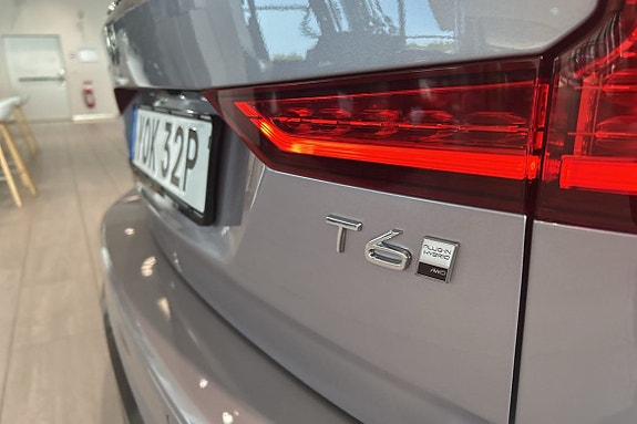 Volvo V60 14 of 30