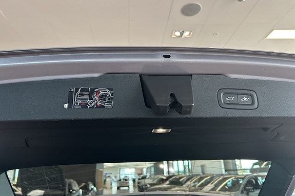 Volvo V60 17 of 30