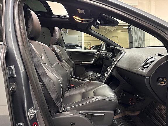 Volvo XC60 5 of 26