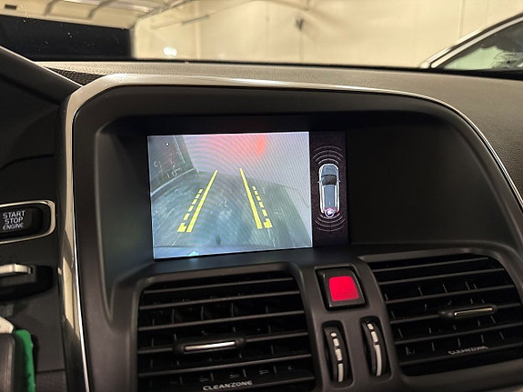 Volvo XC60 19 of 26