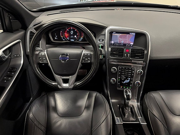 Volvo XC60 10 of 26