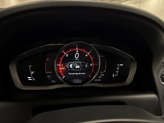 Volvo XC60 15 of 26