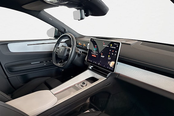 Polestar 4 11 of 30