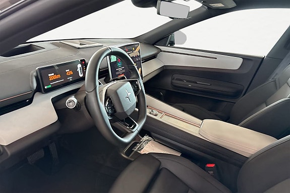 Polestar 4 10 of 30