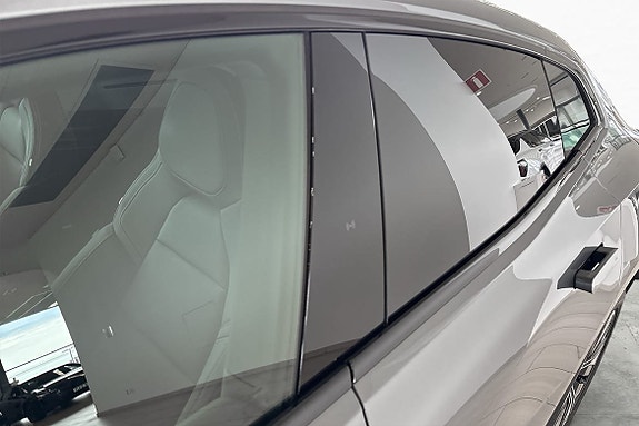 Polestar 4 20 of 30
