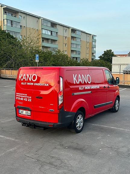 Ford Transit Custom 9 of 11