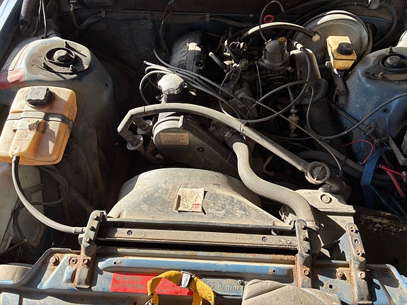Volvo 240 13 of 15