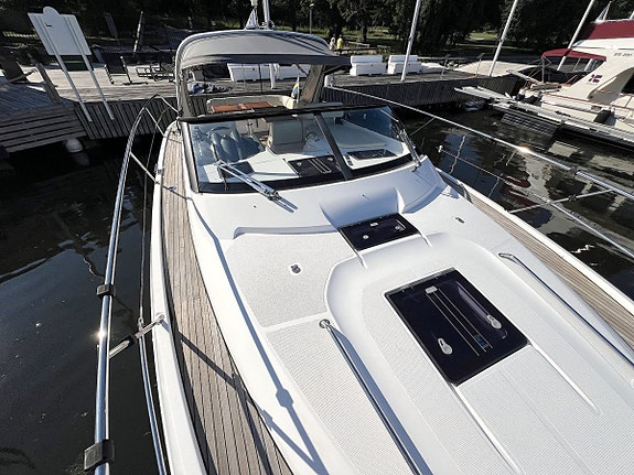 Bavaria 360 Sport Open Volvo Penta D3-220 EVC 2015 3 of 12