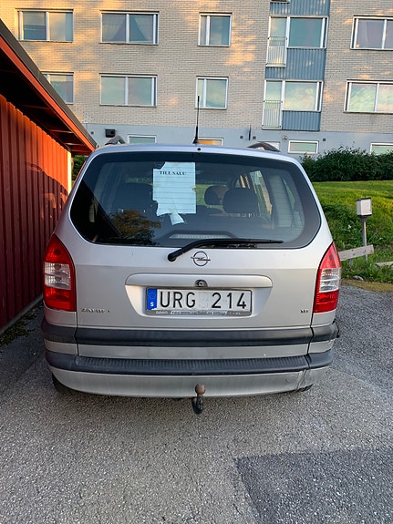Opel Zafira 3 of 10