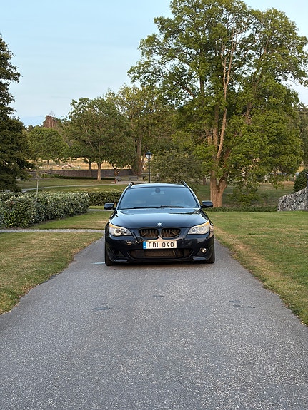 BMW 520d 3 of 7