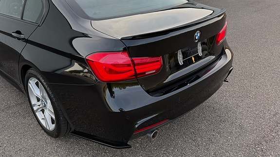 BMW 318d 13 of 24