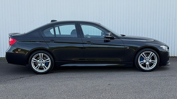 BMW 318d 8 of 24