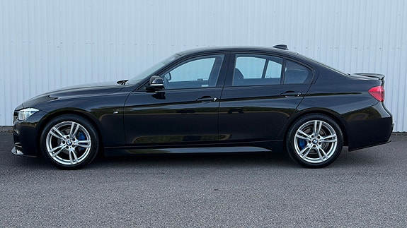 BMW 318d 12 of 24