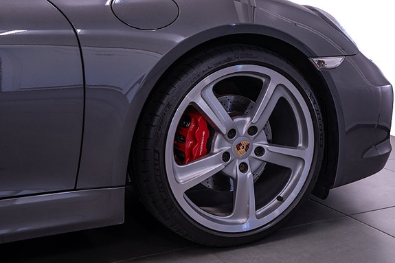 Porsche Cayman S 6 of 20