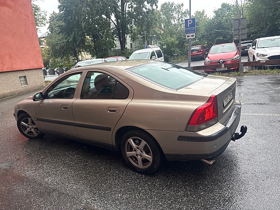 Volvo S60 4 of 9