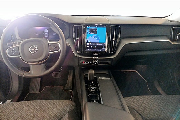 Volvo XC60 4 of 9