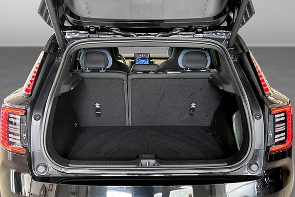 Volvo EX30 11 of 12