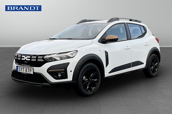 Dacia Sandero Stepway 2 of 18
