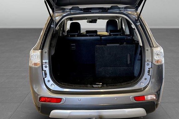 Mitsubishi Outlander 12 of 12