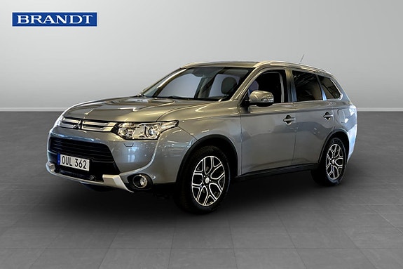Mitsubishi Outlander 2 of 12