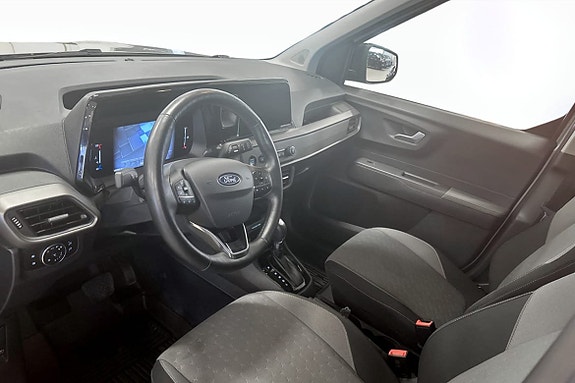 Ford Transit Courier 4 of 7