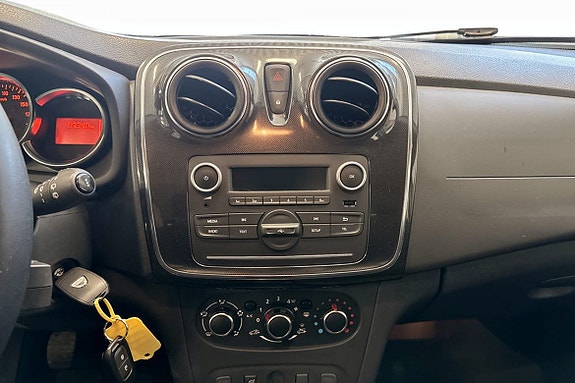 Dacia Sandero 9 of 12